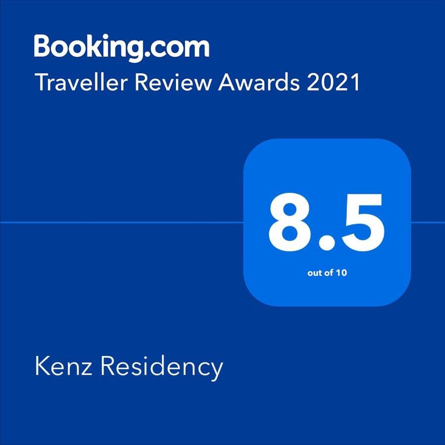 Hotel Kenz Residency Kochi Esterno foto